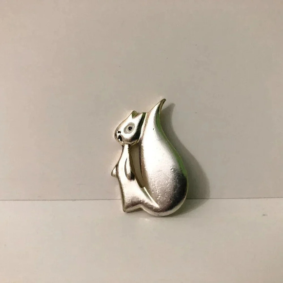 Vintage Squirrel Brooch Pin 1  Inch Tall - Picture 1 of 10